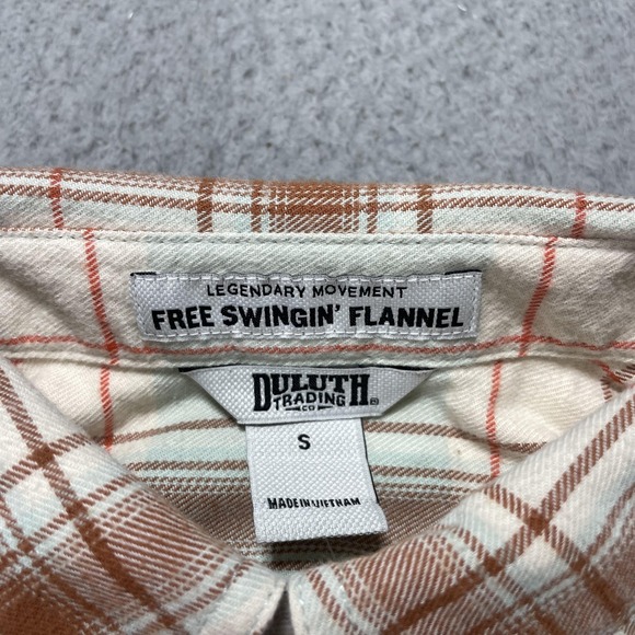 Duluth Trading Shirt Womens Small Green Brown Plaid Free Swingin Flannel Cotton - Picture 5 of 11